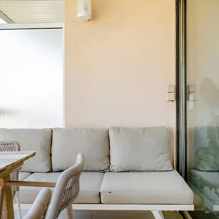 Pool, Sea & Absolute Comfort Apartment
